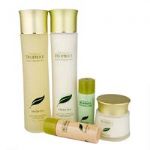 DEOPROCE三星绿茶三件套（超值赠送绿茶粉底液35ml＋绿茶隔离霜35ml）